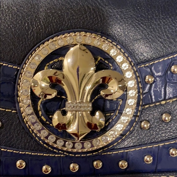 Haley beez - Picture 7 of 8